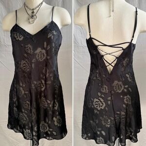 VTG Y2K Victoria's‎ Secret Black sheer slip dress w/ crisscross back  Sz Small